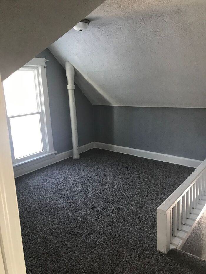 2318 E High St - Photo 6 of 9