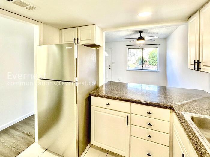 526 Granite Ridge Pl - Photo 6 of 24