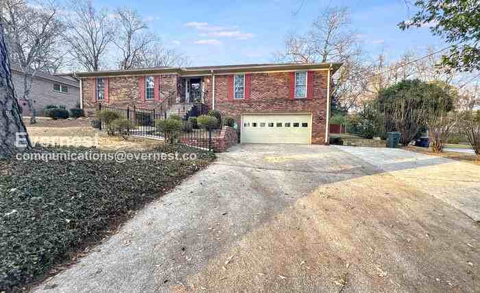 1828 Jacobs Ln - Photo 2 of 29