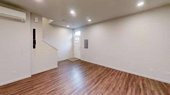 4025 Se Gladstone St - Photo 6 of 36