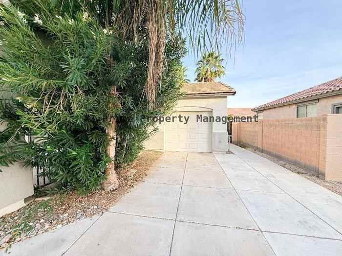 19716 E Thornton Rd - Photo 5 of 50