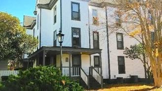 915 Green St #915 - Photo 1 of 1