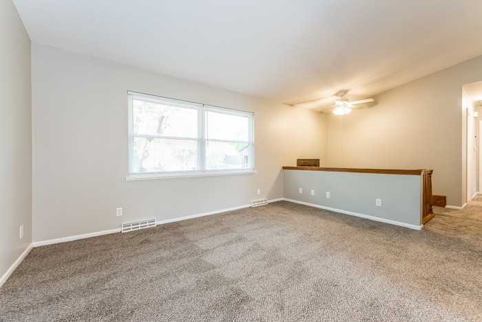 18210 E 27th St S - Photo 2 of 7