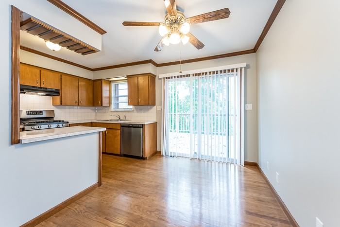 18210 E 27th St S - Photo 5 of 7