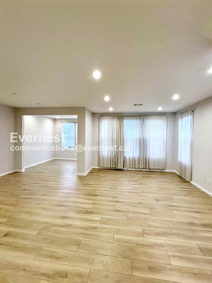 830 S Greenway Dr - Photo 5 of 25