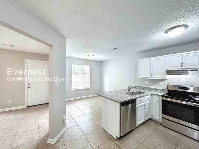 6772 Kirkland Cv - Photo 2 of 13