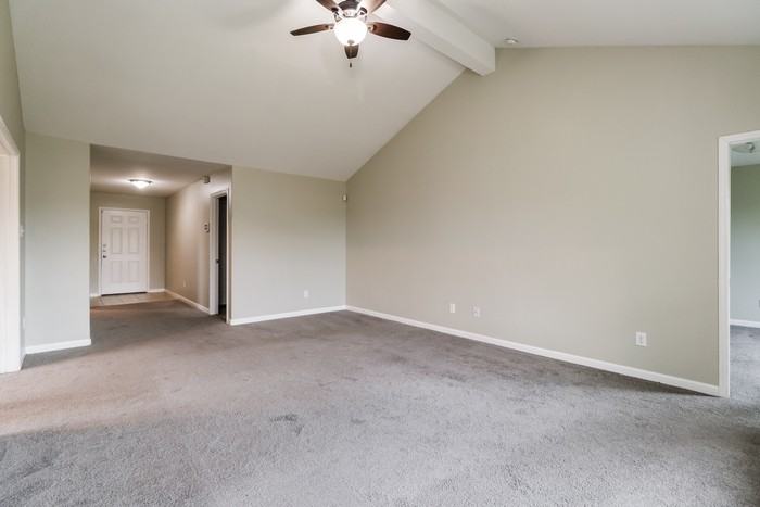 4810 Tulip Trail Ln - Photo 3 of 15