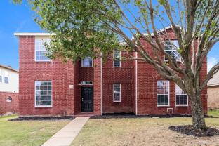 716 Twin Creek Dr - Photo 1 of 1