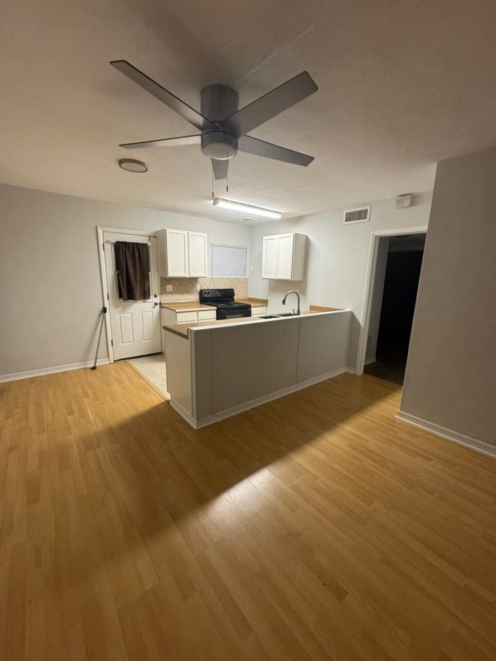 5934 Blackthorn Rd #1 - Photo 2 of 13