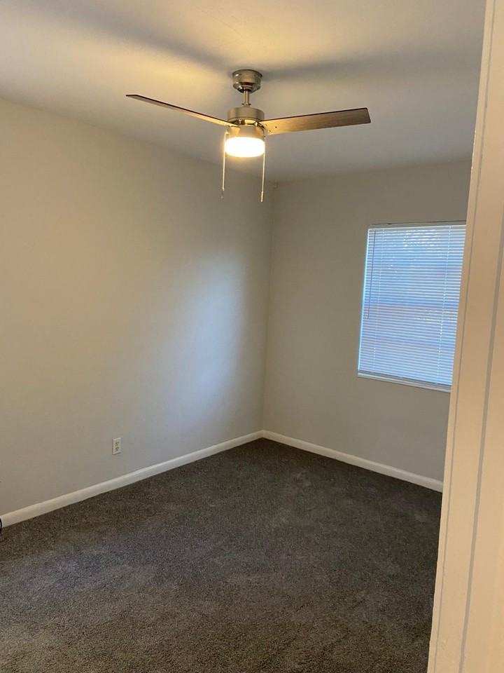 5934 Blackthorn Rd #1 - Photo 4 of 13