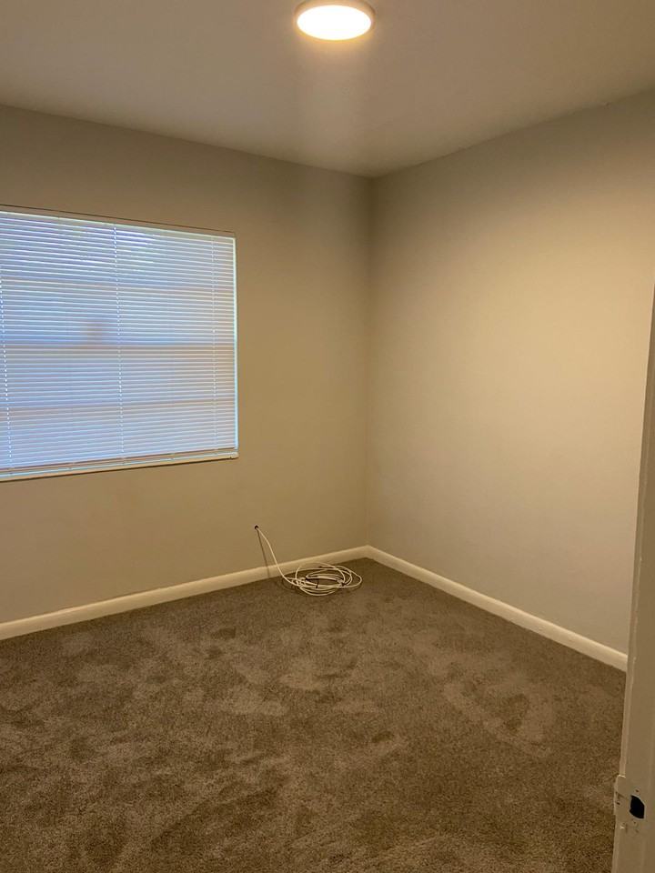 5934 Blackthorn Rd #1 - Photo 5 of 13