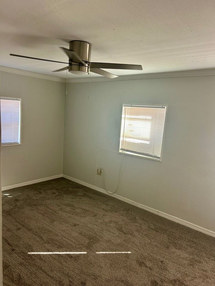 5934 Blackthorn Rd #1 - Photo 7 of 13