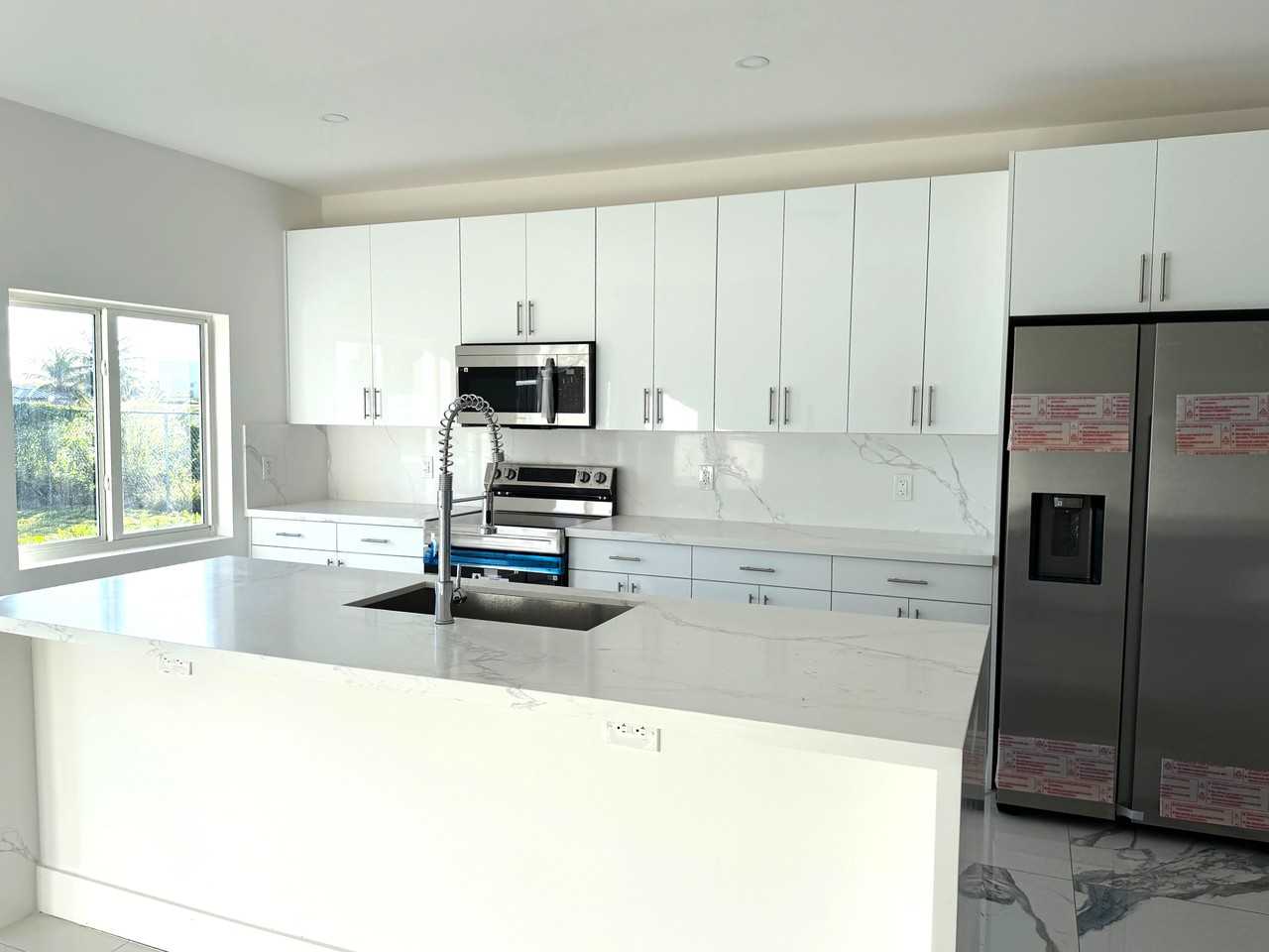 11870 Southwest 220th StreetUnit A #A - Photo 4 of 9