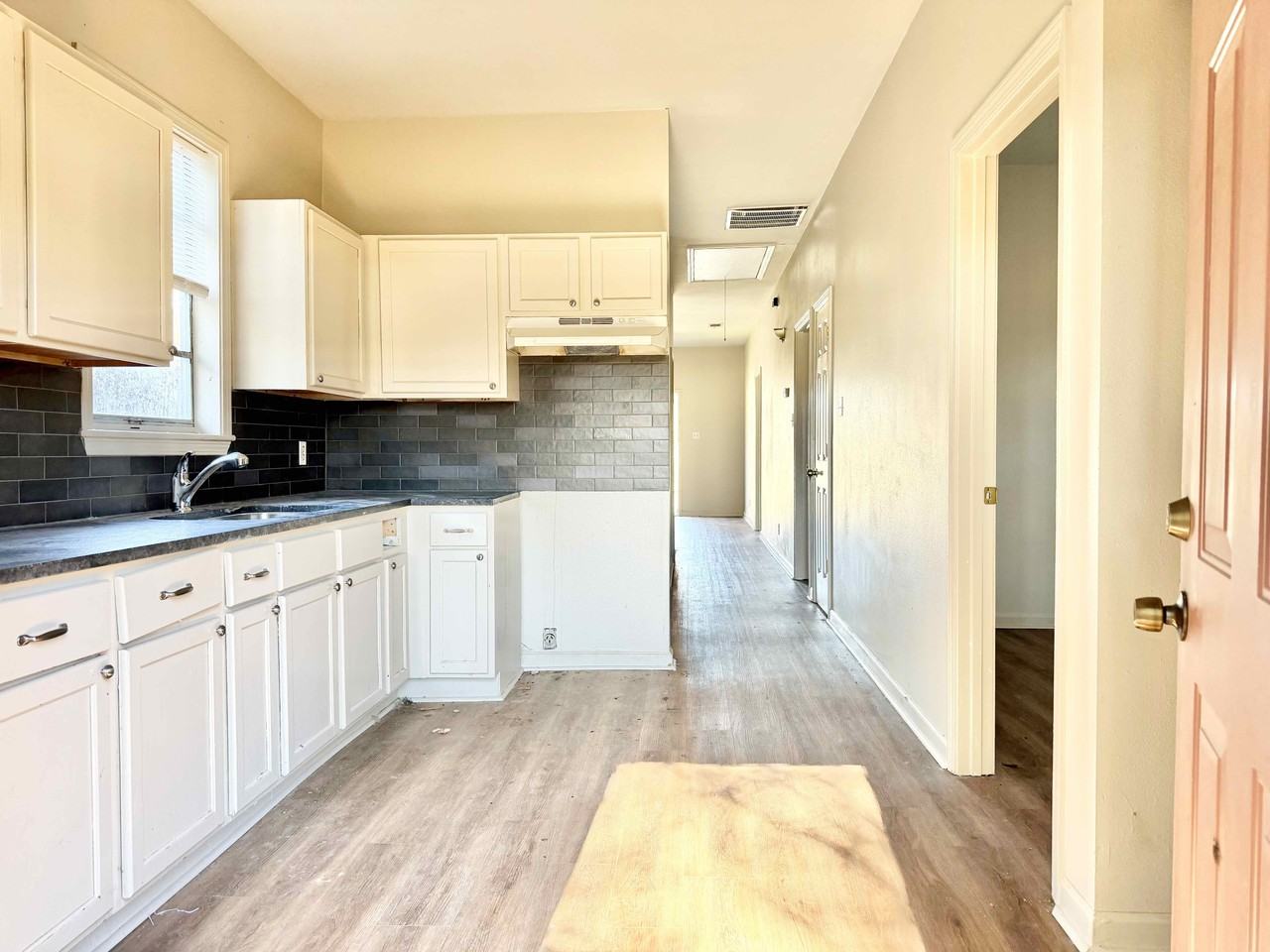 1606 Myrtle Walk #1 - Photo 3 of 11