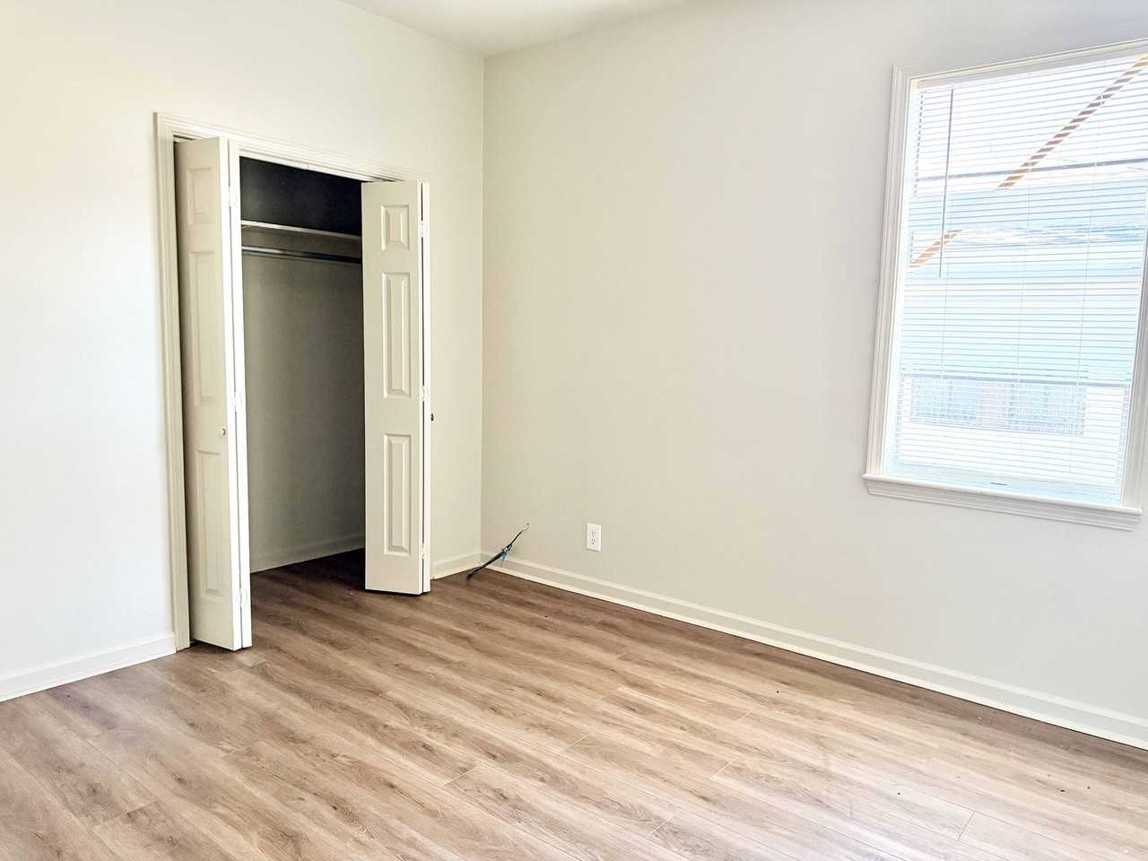 1606 Myrtle Walk #1 - Photo 5 of 11