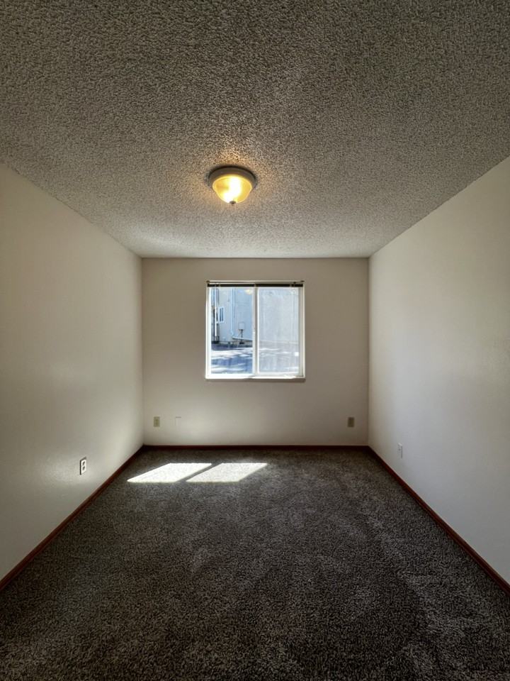 3379 Ratcliff Ln Se #3379 - Photo 3 of 12