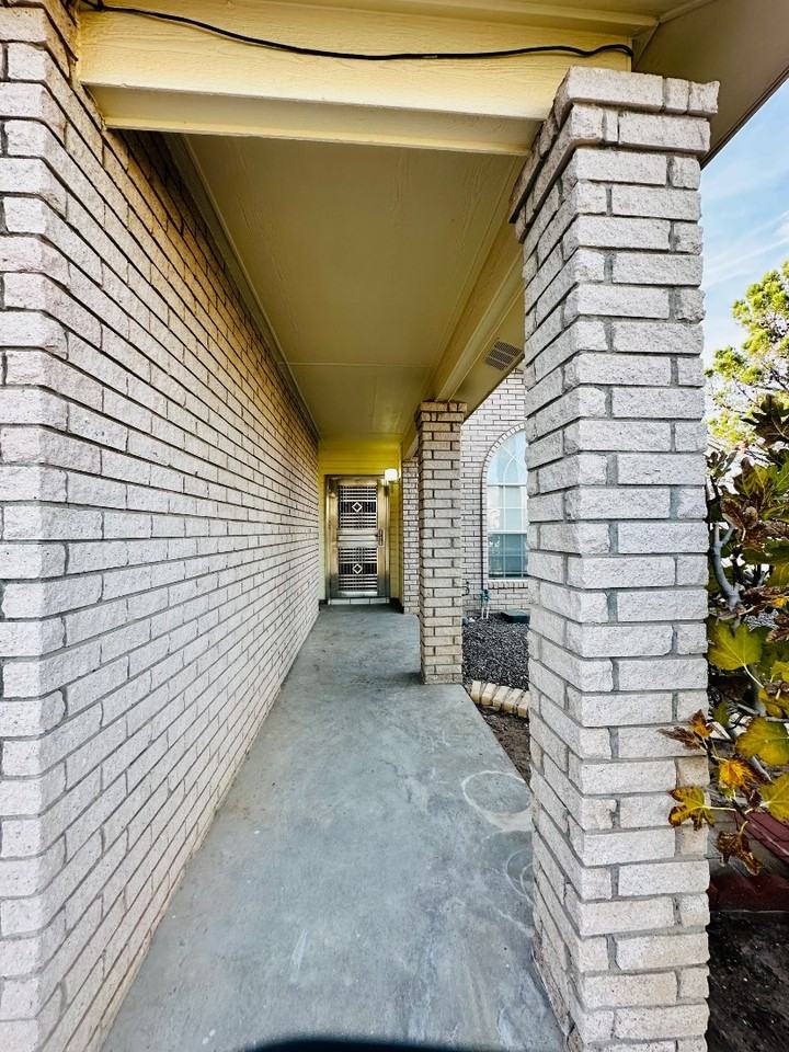 1229 Diamond Cove Pl - Photo 3 of 20