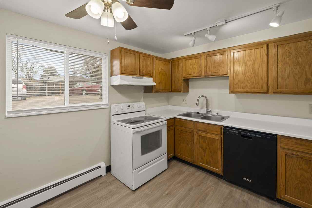 4060 Airport Rd #4 - Photo 5 of 22