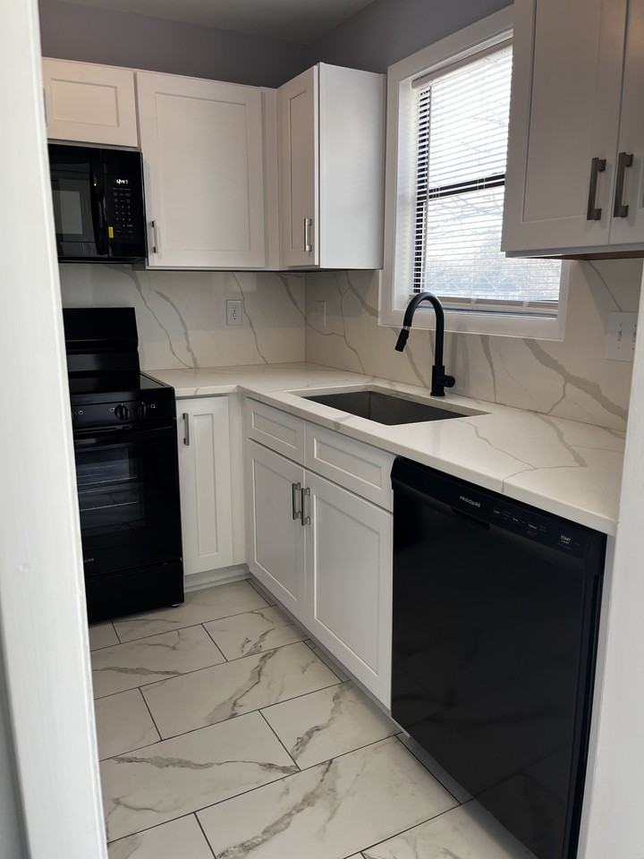 519 Brookside Ct #519 - Photo 2 of 17