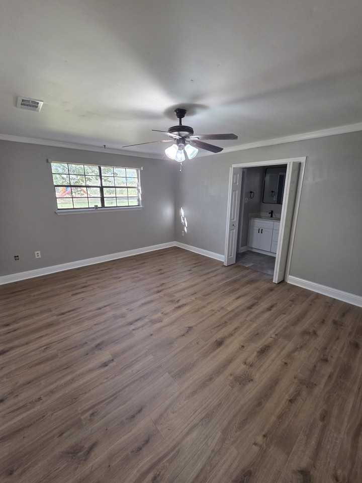 12233 Parklawn Ave #NA - Photo 7 of 15