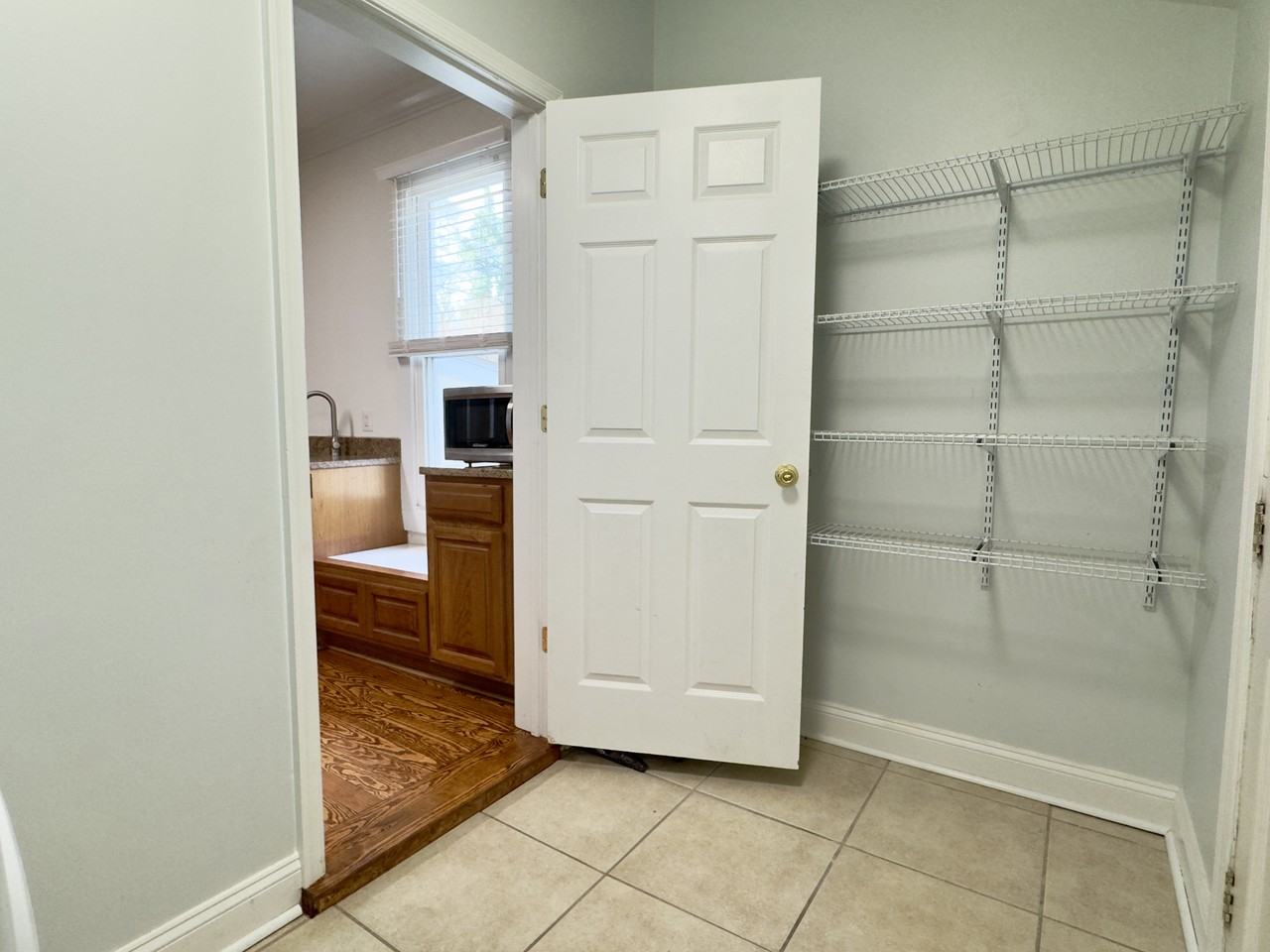 625 Goldsborough St #NA - Photo 7 of 31