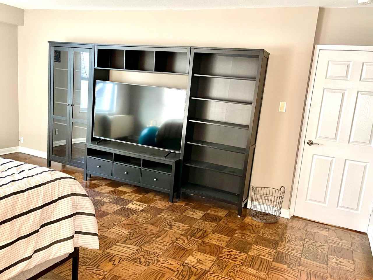 900 S Hanley Rd #5C - Photo 4 of 14