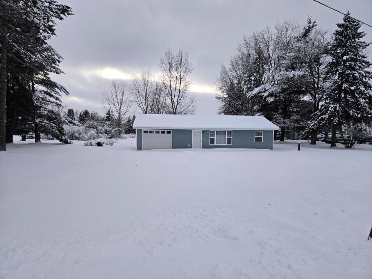 N2287 Memorial Dr - Photo 3 of 13