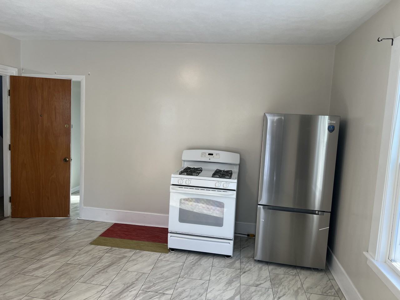 19 Tafthill Ter #2 - Photo 5 of 17