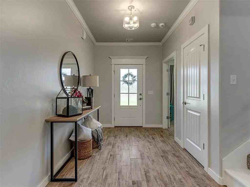 1391 Hickory Trl #NA - Photo 3 of 37