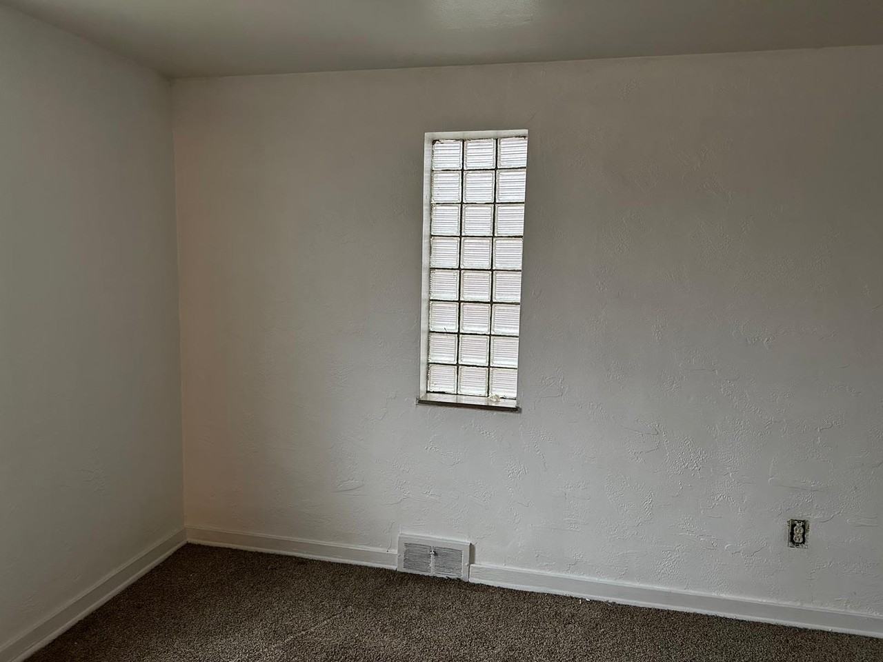 2015 Fairlawn St #NA - Photo 4 of 7