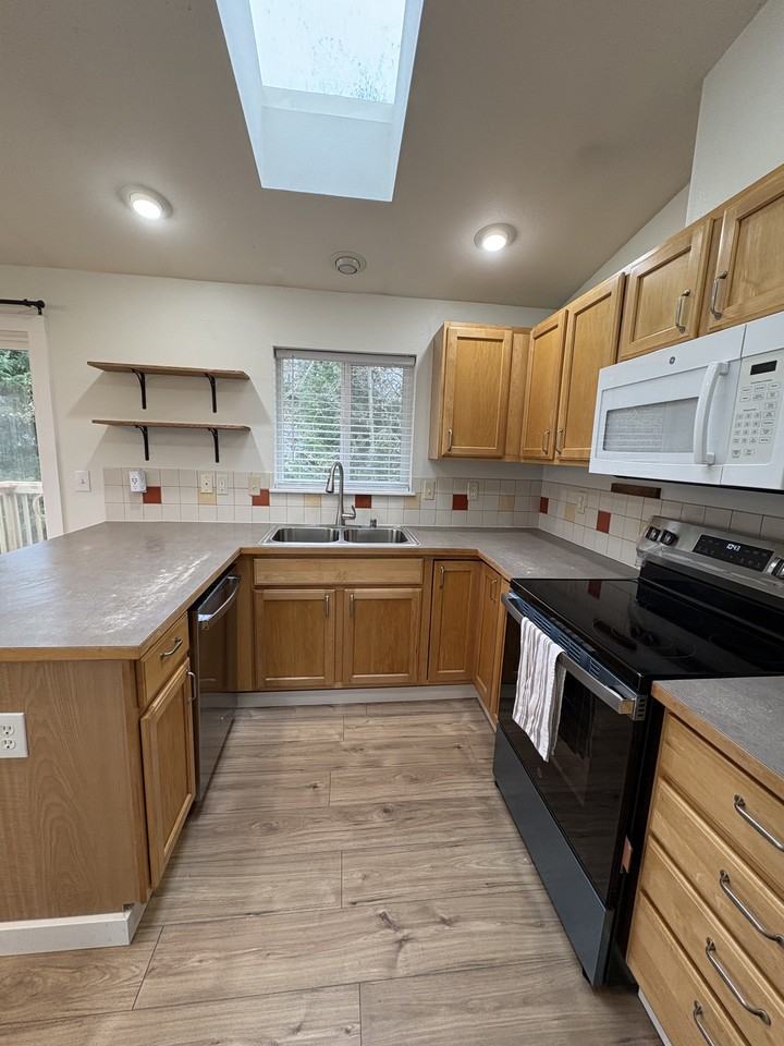 17427 73rd Dr Ne #NA - Photo 7 of 19