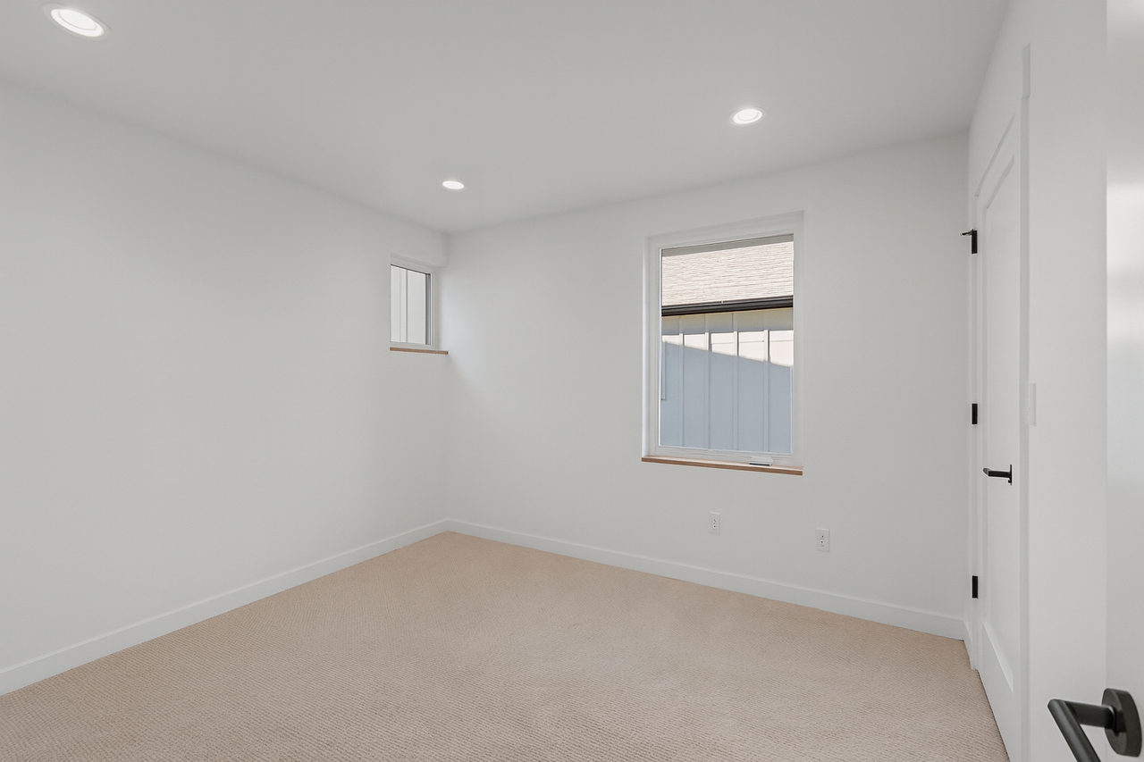 10350 Wallingford Ave N #10350B - Photo 6 of 20