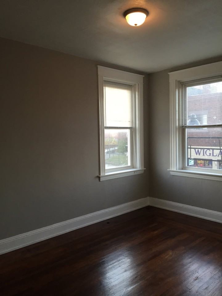 4720 Vine St #1 - Photo 4 of 5