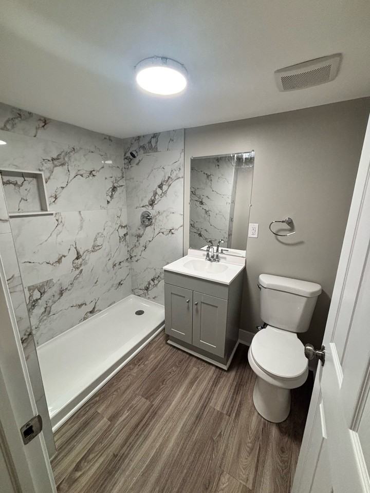 5302 East Dr #1 - Photo 7 of 13