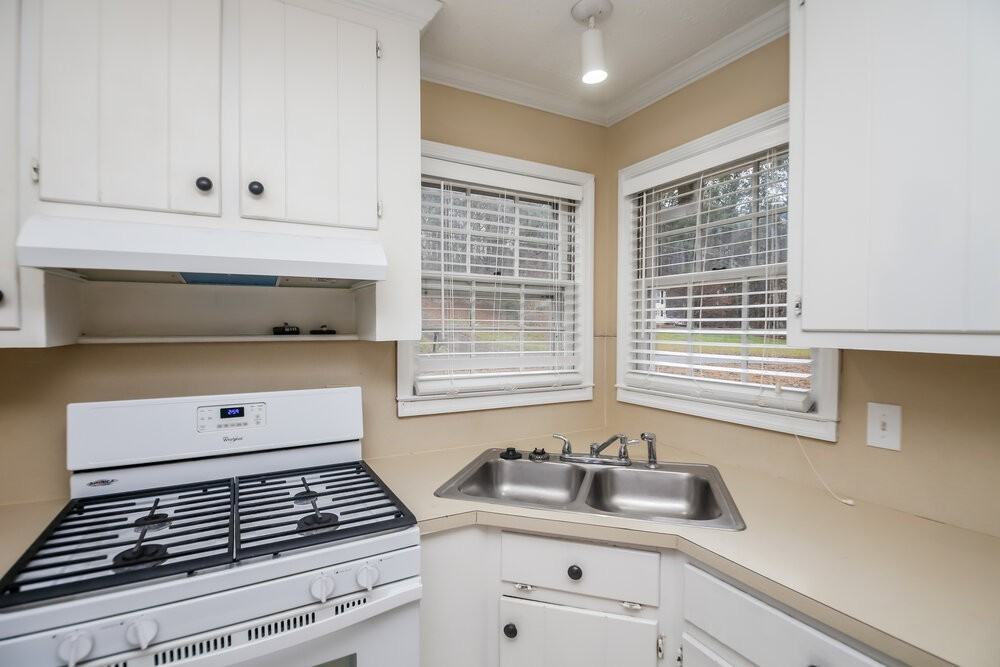 2739 Old Mill Pl - Photo 7 of 17