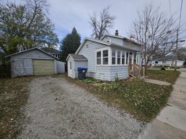 featured image of 400 Sherry St #1