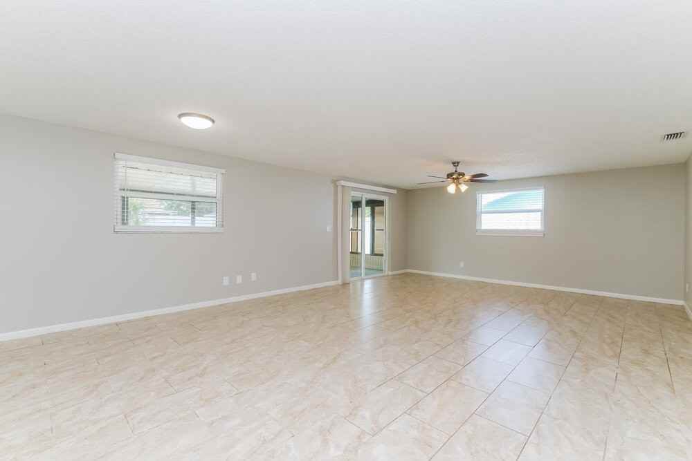 516 Firefly Ln - Photo 4 of 15