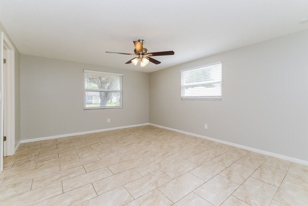 516 Firefly Ln - Photo 7 of 15