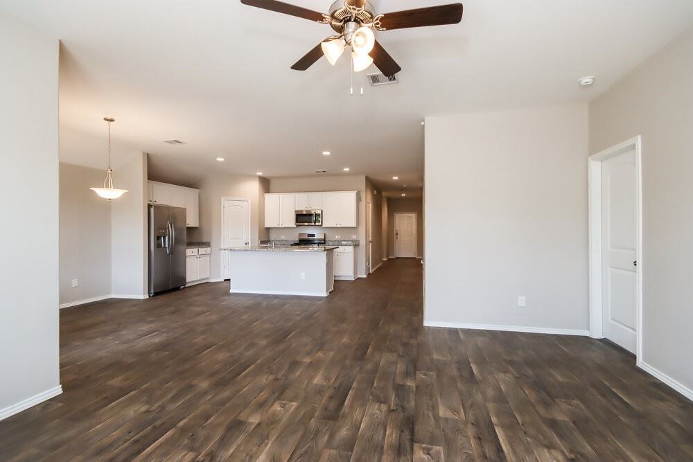 18378 Timbermill Ln - Photo 3 of 16