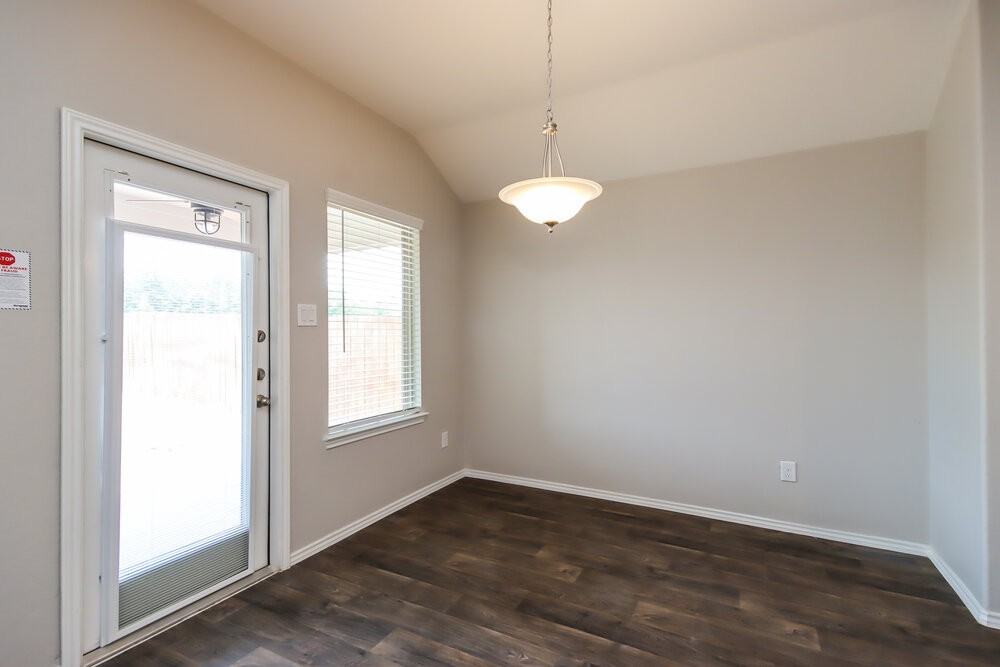 18378 Timbermill Ln - Photo 4 of 16