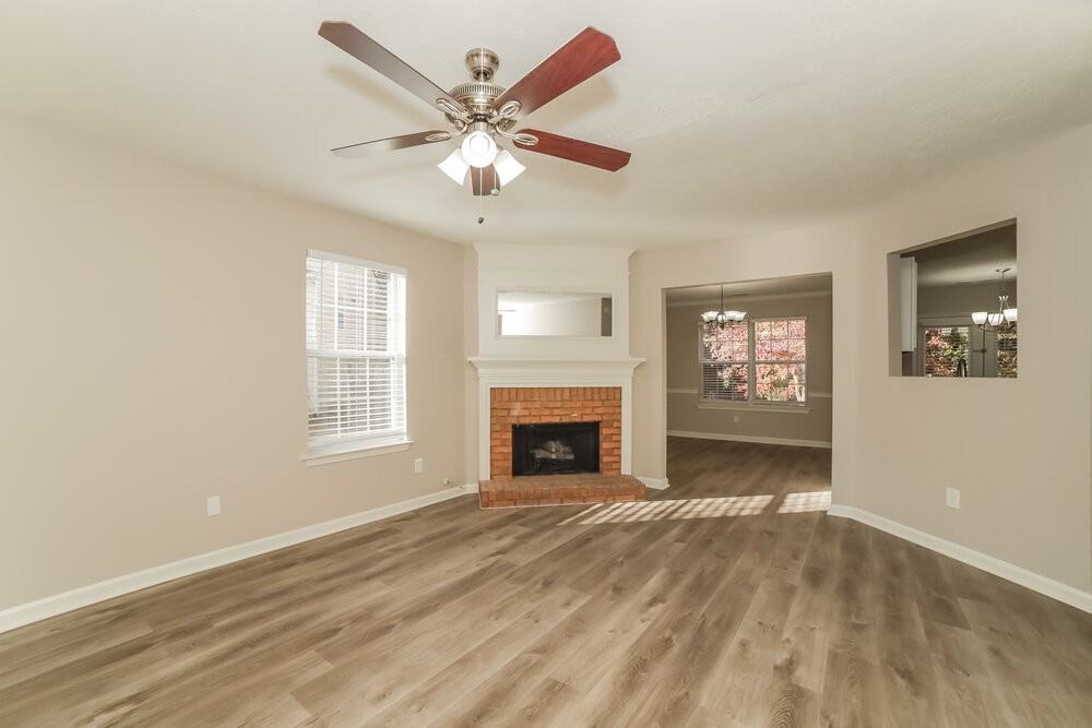 1052 Winterglen Way - Photo 5 of 17