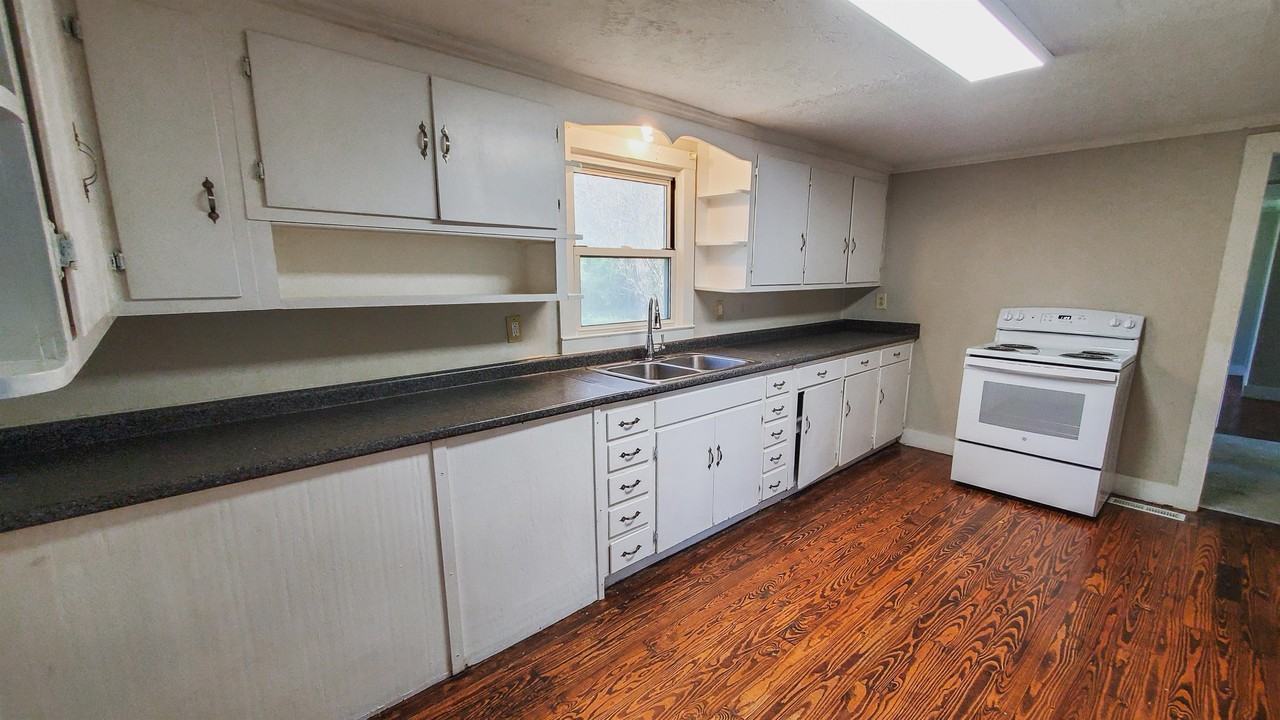 103 Mimosa Ln #1 - Photo 5 of 14