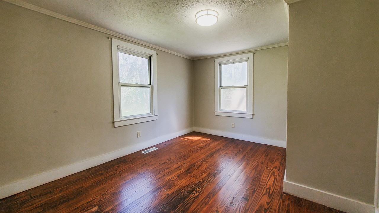 103 Mimosa Ln #1 - Photo 7 of 14