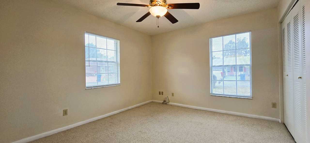 1425 Thousand Roses Dr S #1 - Photo 7 of 9