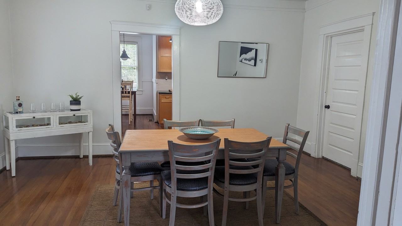 606 Warley St - Photo 5 of 16