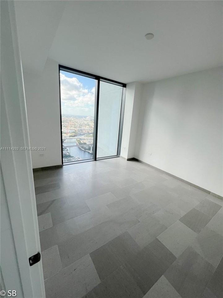 SE 5th St & SW Miami Avenue Rd - Photo 6 of 17