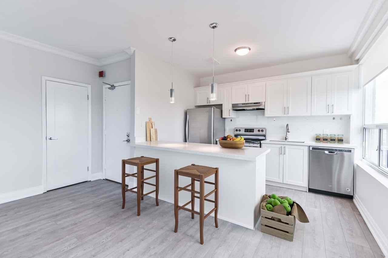 Forest Hill - Photo 4 of 17