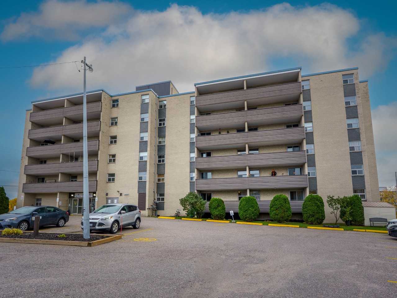 Bay Court Apartments - Photo 2 of 25