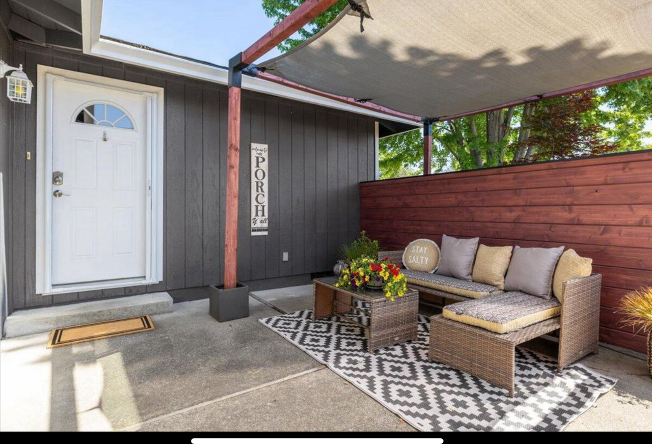 746 Hemlock Ct #1 - Photo 6 of 32