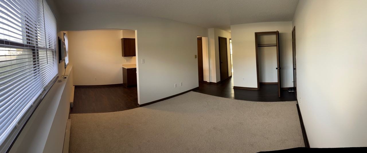 406 W Saint Marys St #3 - Photo 4 of 8